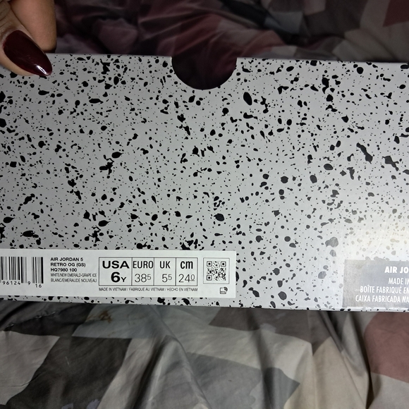 Jordan Kids White and Purple Sneakers - Picture 3 of 5